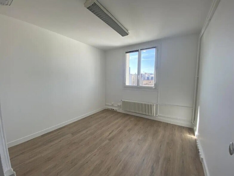 Bureau dans Paris à louer - Photo de l’immeuble – Image 2 sur 7