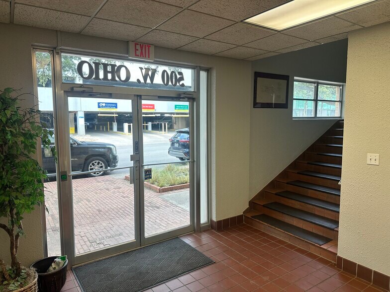 500 W Ohio Ave, Midland, TX à vendre - Photo de l’immeuble – Image 3 sur 12