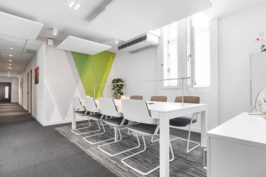 Bureau dans Bordeaux à louer - Photo de l’immeuble – Image 1 sur 10