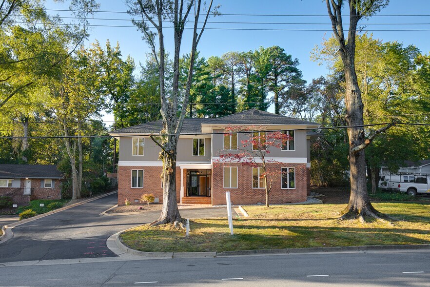 8417 Patterson Ave, Richmond, VA à louer - Photo de l’immeuble – Image 2 sur 43