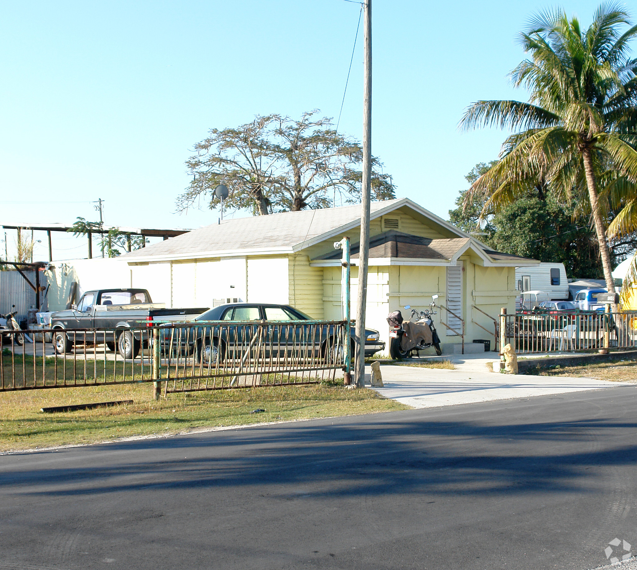130 SW 1st St, Homestead, FL à vendre Photo principale– Image 1 sur 4
