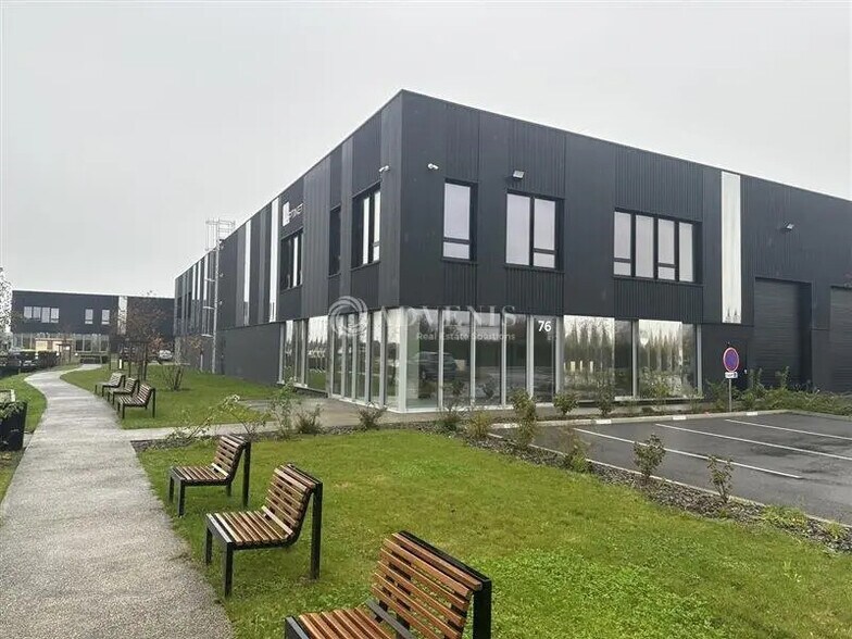 Industriel/Logistique dans Avelin à louer - Photo de l’immeuble – Image 2 sur 10