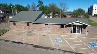 Plus de détails pour 1002 E Cherry St, Cushing, OK - Bureau à vendre