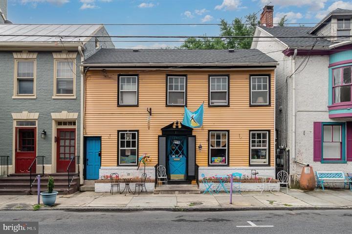 10 W Pomfret St, Carlisle, PA à vendre - Photo de l’immeuble – Image 2 sur 25