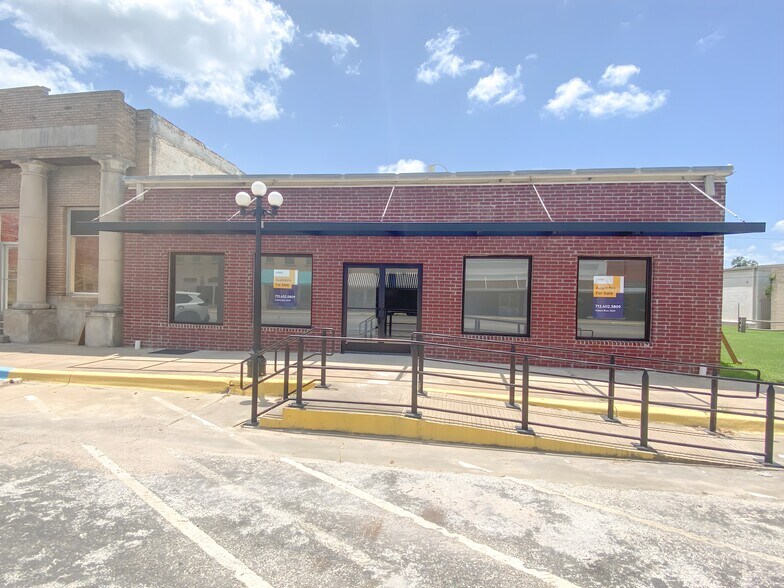 104 N Robb, Trinity, TX à vendre - Photo principale – Image 1 sur 5