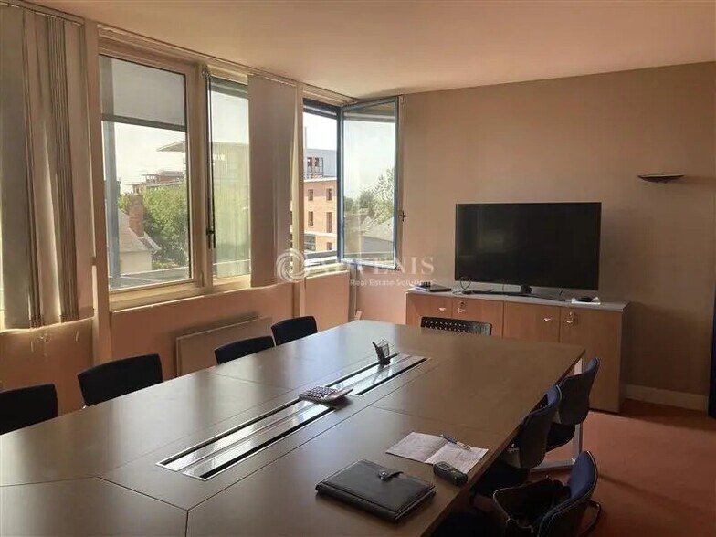 Bureau dans Blois à louer - Photo de l’immeuble – Image 2 sur 3