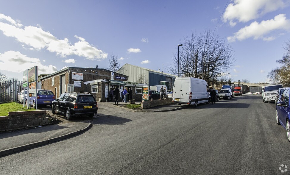2-2a Orgreave Dr, Sheffield à louer - Photo de l’immeuble – Image 3 sur 3