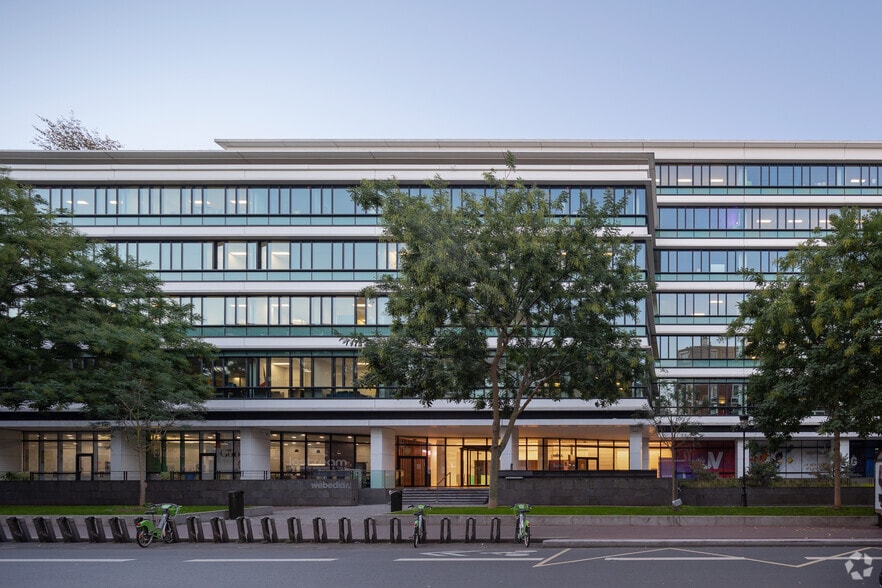 92300 Levallois-Perret, Levallois-Perret à louer - Photo principale – Image 1 sur 6