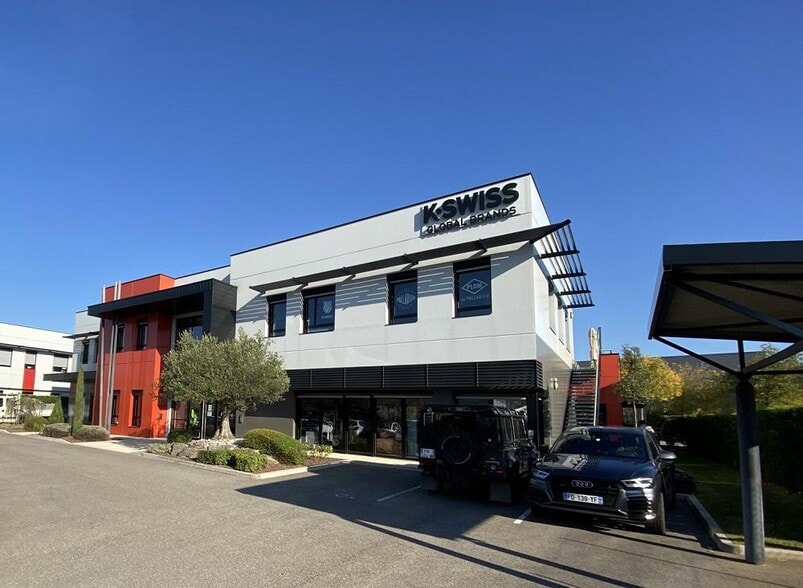 8 C Rue De Lombardie, Saint-Priest à louer - Photo de l’immeuble – Image 3 sur 3