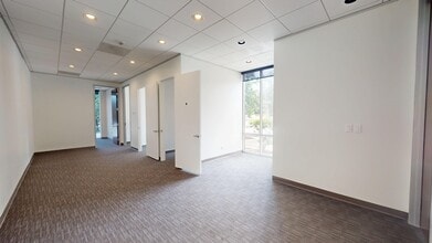 5920 William Cannon Dr, Austin, TX à louer Photo intérieure– Image 1 sur 4
