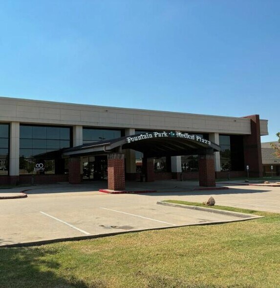 3110 SW 89th St, Oklahoma City, OK à louer - Photo de l’immeuble – Image 2 sur 21