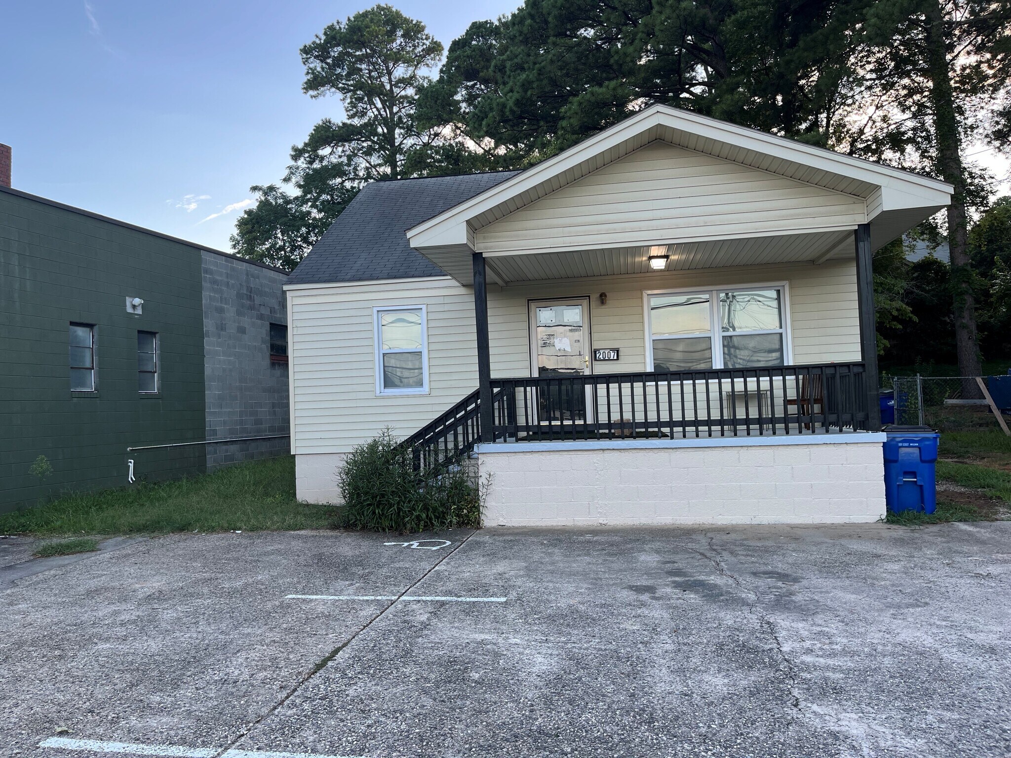 2007 Wake Forest Rd, Raleigh, NC à louer Photo intérieure– Image 1 sur 11