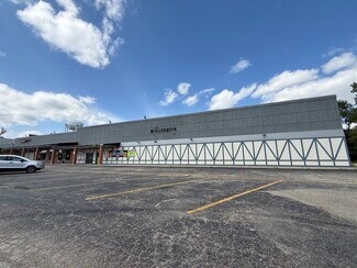 Plus de détails pour Seymour Ave, Mundelein, IL - Local commercial à louer