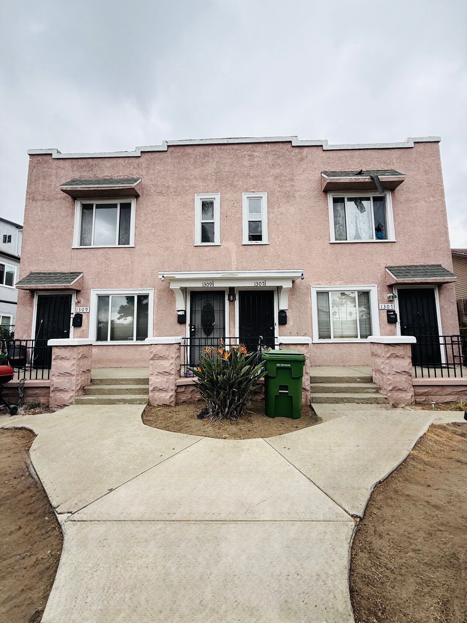 1307 W Martin Luther King Jr Blvd, Los Angeles, CA à vendre Photo principale– Image 1 sur 9