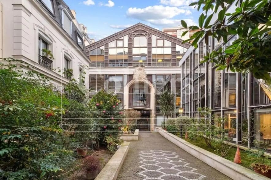 50 Ter Rue De Malte, Paris à louer - Photo de l’immeuble – Image 1 sur 7