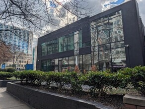 938 Peachtree St NE, Atlanta, GA à louer Photo de l’immeuble– Image 1 sur 1
