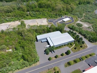 Plus de détails pour 38 Lancaster Dr, Beacon Falls, CT - Industriel/Logistique à vendre