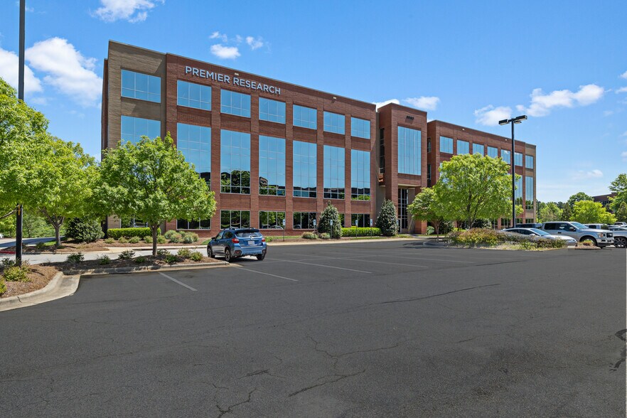 1500 Perimeter Park Dr, Morrisville, NC à louer - Photo principale – Image 2 sur 57