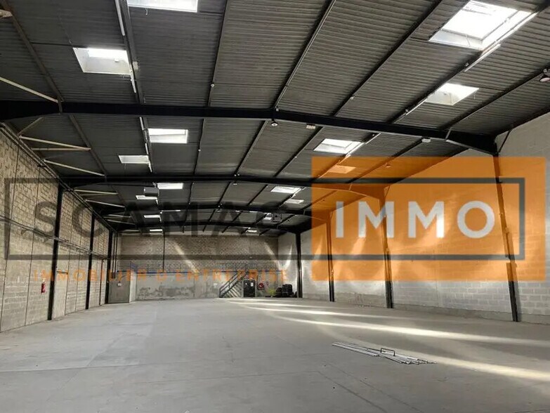 Industriel/Logistique dans MORANGIS à louer - Photo intérieure – Image 1 sur 7