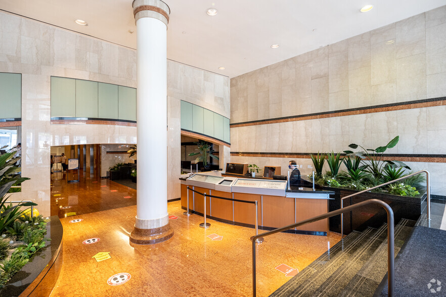 1801 Av McGill College, Montréal, QC à louer - Hall d’entrée – Image 2 sur 8