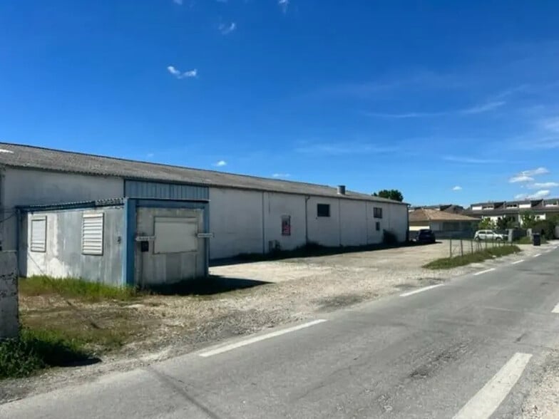 Industriel/Logistique dans Ambarès-et-Lagrave à louer - Photo de l’immeuble – Image 1 sur 5