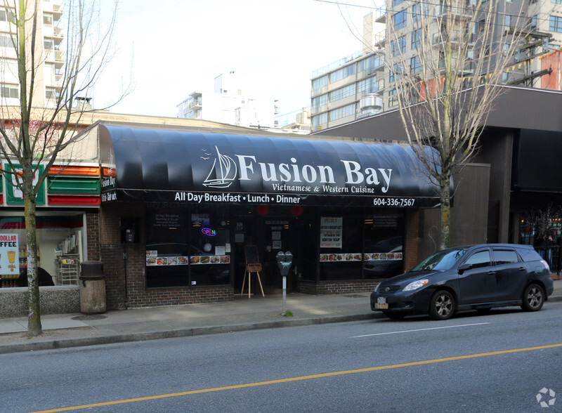 1047 Denman St, Vancouver, BC à vendre - Photo principale – Image 1 sur 3