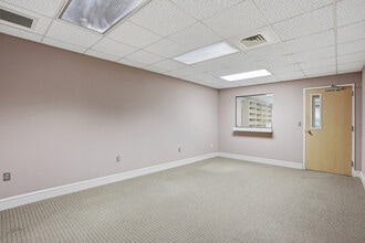 833 Saint Vincents Dr, Birmingham, AL à louer Photo intérieure– Image 1 sur 12