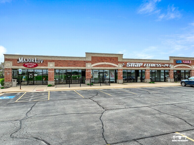 6500-6572 W Route 34, Plano, IL à louer - Photo de l’immeuble – Image 2 sur 9