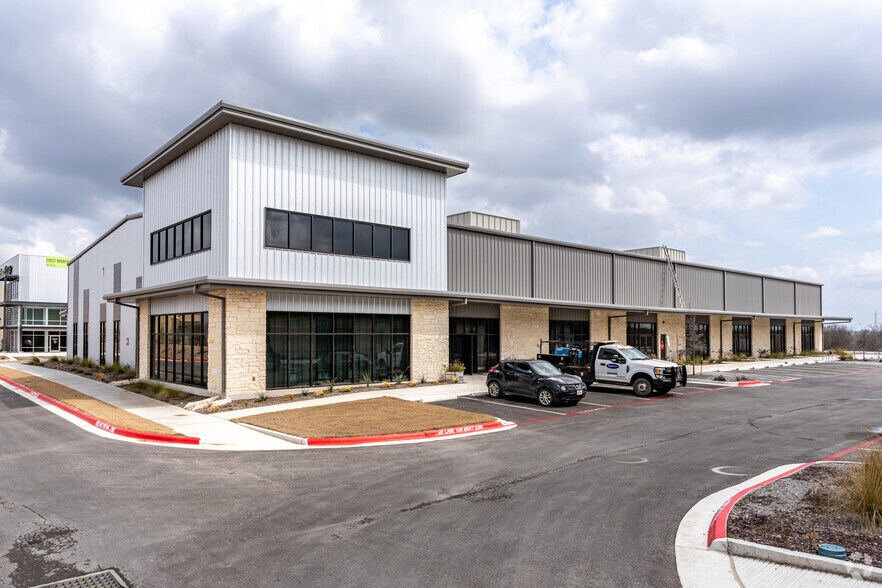 18629 Weiss Ln, Pflugerville, TX à vendre - Photo de l’immeuble – Image 2 sur 11