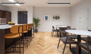 10 Throgmorton Ave, Londres à louer Photo intérieure– Image 2 sur 6
