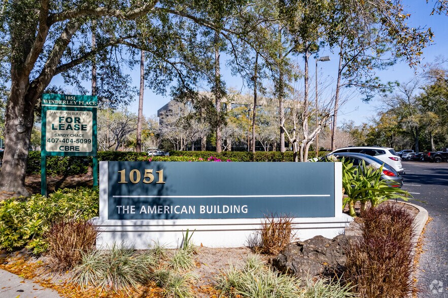 1051 Winderley Pl, Maitland, FL à louer - Photo de l’immeuble – Image 2 sur 7