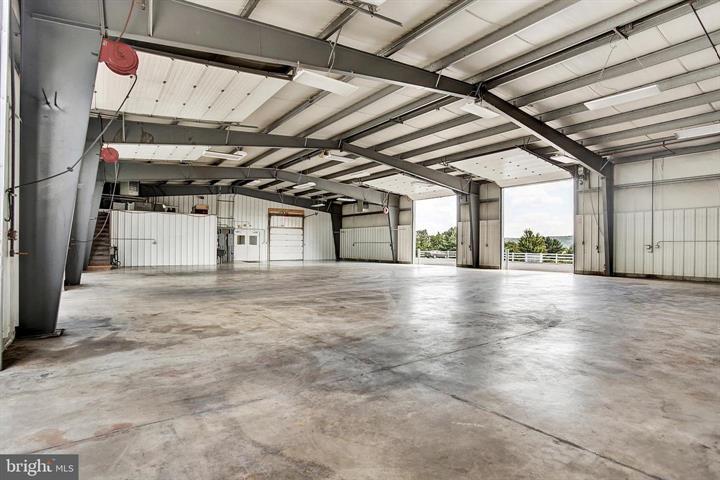 57 W Shortcut Rd, Newport, PA à vendre - Photo de l’immeuble – Image 2 sur 44