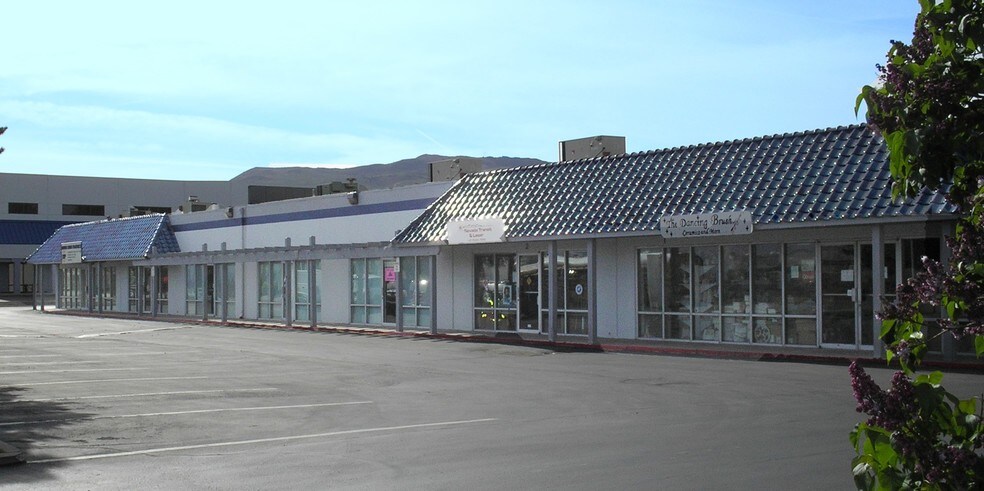 755 E Greg St, Sparks, NV à louer - Photo principale – Image 1 sur 36