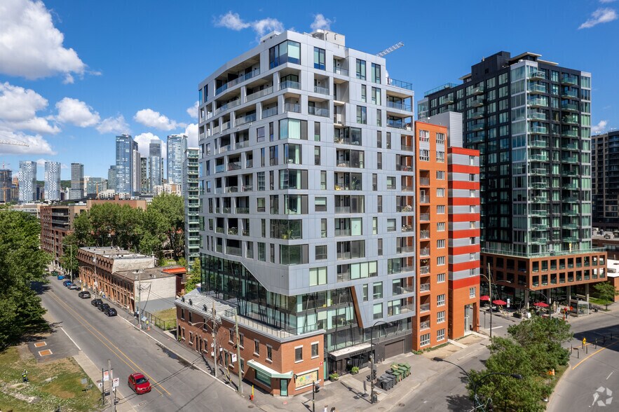 1195 Rue Wellington, Montréal, QC à vendre - Photo principale – Image 1 sur 16