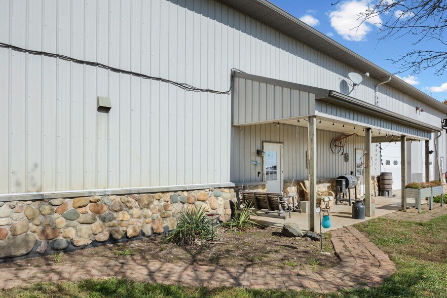 8796 S US Highway 231, Brookston, IN à vendre - Photo de l’immeuble – Image 3 sur 43