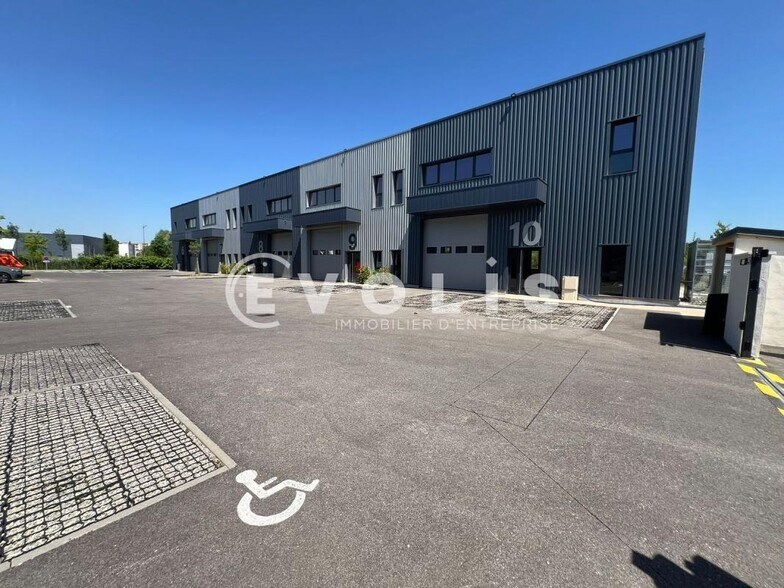 15 Rue Georges Charpak, Bourgoin-Jallieu à louer - Photo de l’immeuble – Image 3 sur 21