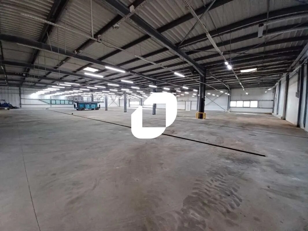 Bureau dans Lormont à louer Photo de l’immeuble– Image 1 sur 11