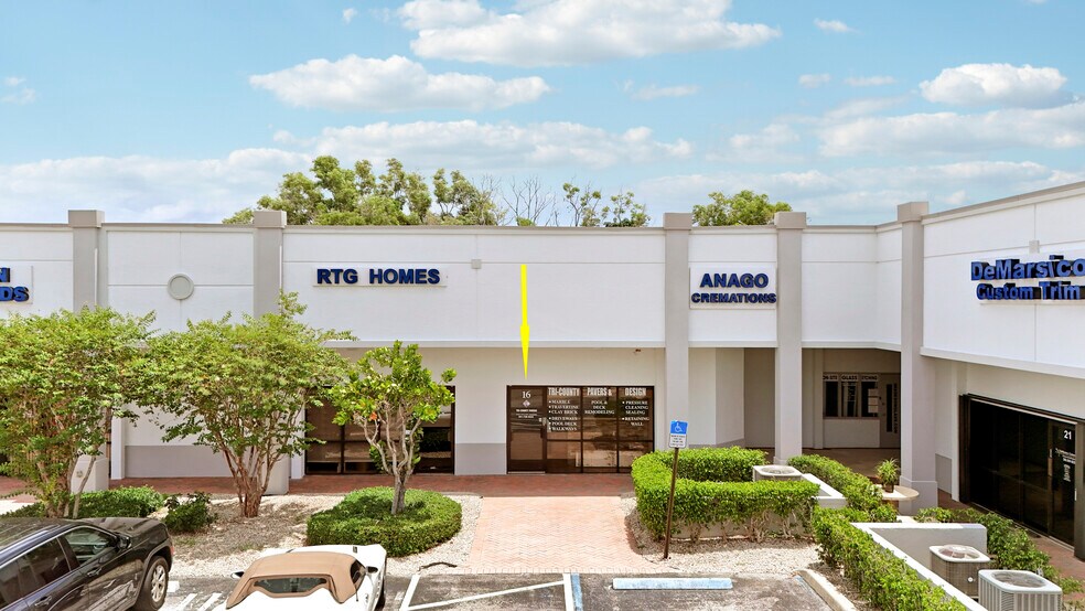 3300 S Congress Ave, Boynton Beach, FL à vendre - Photo de l’immeuble – Image 2 sur 46