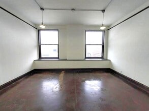 275 4th St E, Saint Paul, MN à louer Photo intérieure– Image 1 sur 3