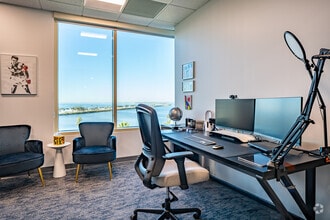 3031 N Rocky Point Dr W, Tampa, FL à louer Photo intérieure– Image 1 sur 1