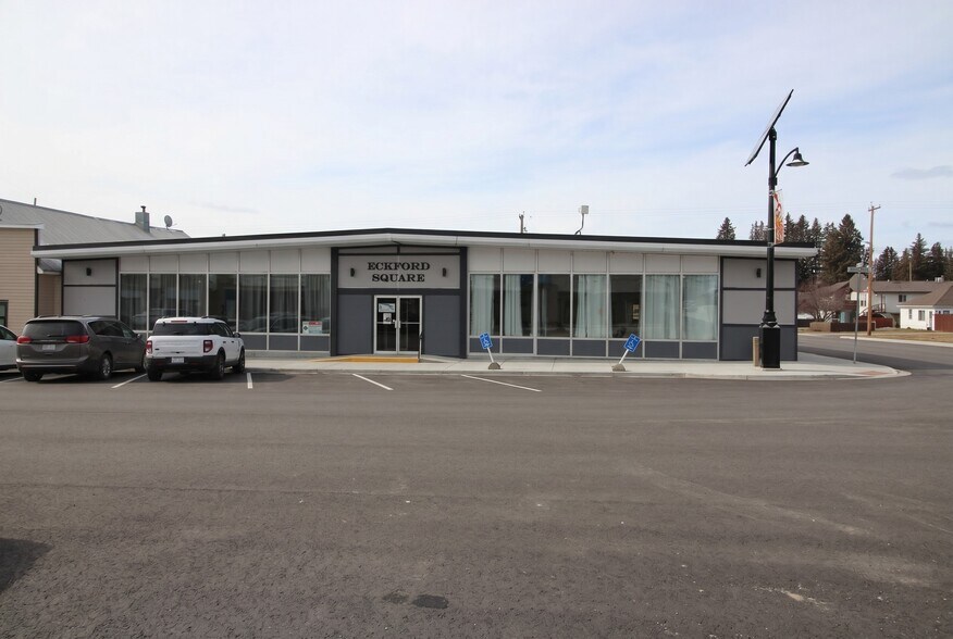 5016 50th St, Eckville, AB à vendre - Photo de l’immeuble – Image 1 sur 7
