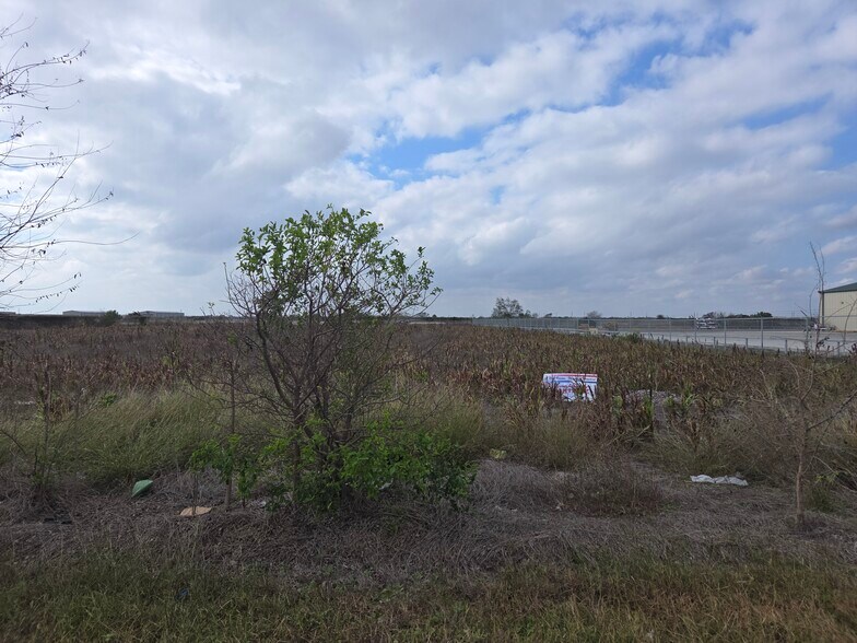 2729 Ih 69, Robstown, TX à vendre - Photo de l’immeuble – Image 3 sur 7