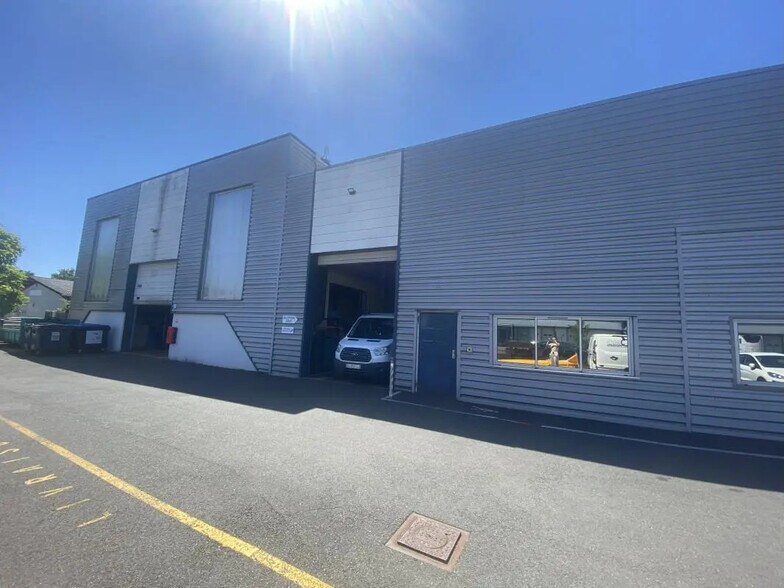 Industriel/Logistique dans Blanquefort à vendre - Photo de l’immeuble – Image 2 sur 12