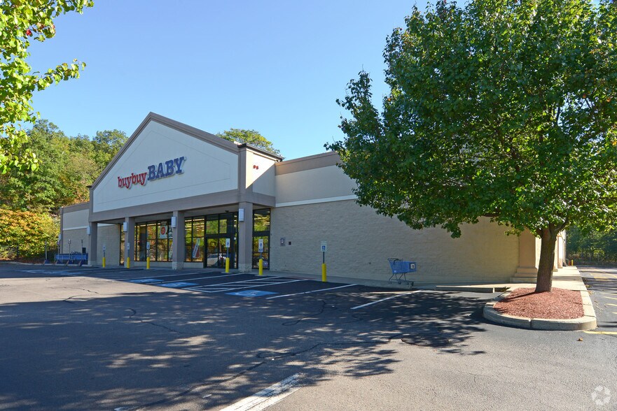 160 Granite Ave, Braintree, MA à louer - Photo de l’immeuble – Image 1 sur 6