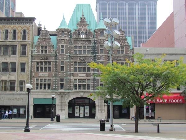 15 W 4th St, Dayton, OH à louer - Photo de l’immeuble – Image 2 sur 4