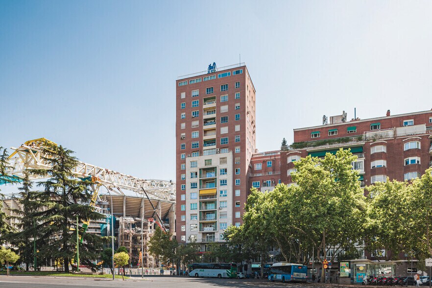 Paseo Castellana, 140, Madrid, Madrid à louer - Photo principale – Image 1 sur 15