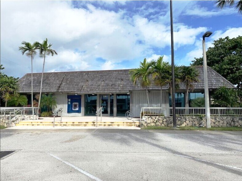 1200 E Blue Heron Blvd, West Palm Beach, FL à louer - Photo principale – Image 1 sur 39