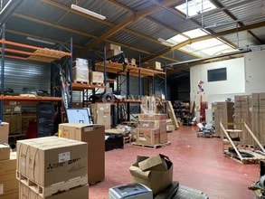 Local d’activités dans Vénissieux à louer Photo intérieure– Image 2 sur 8