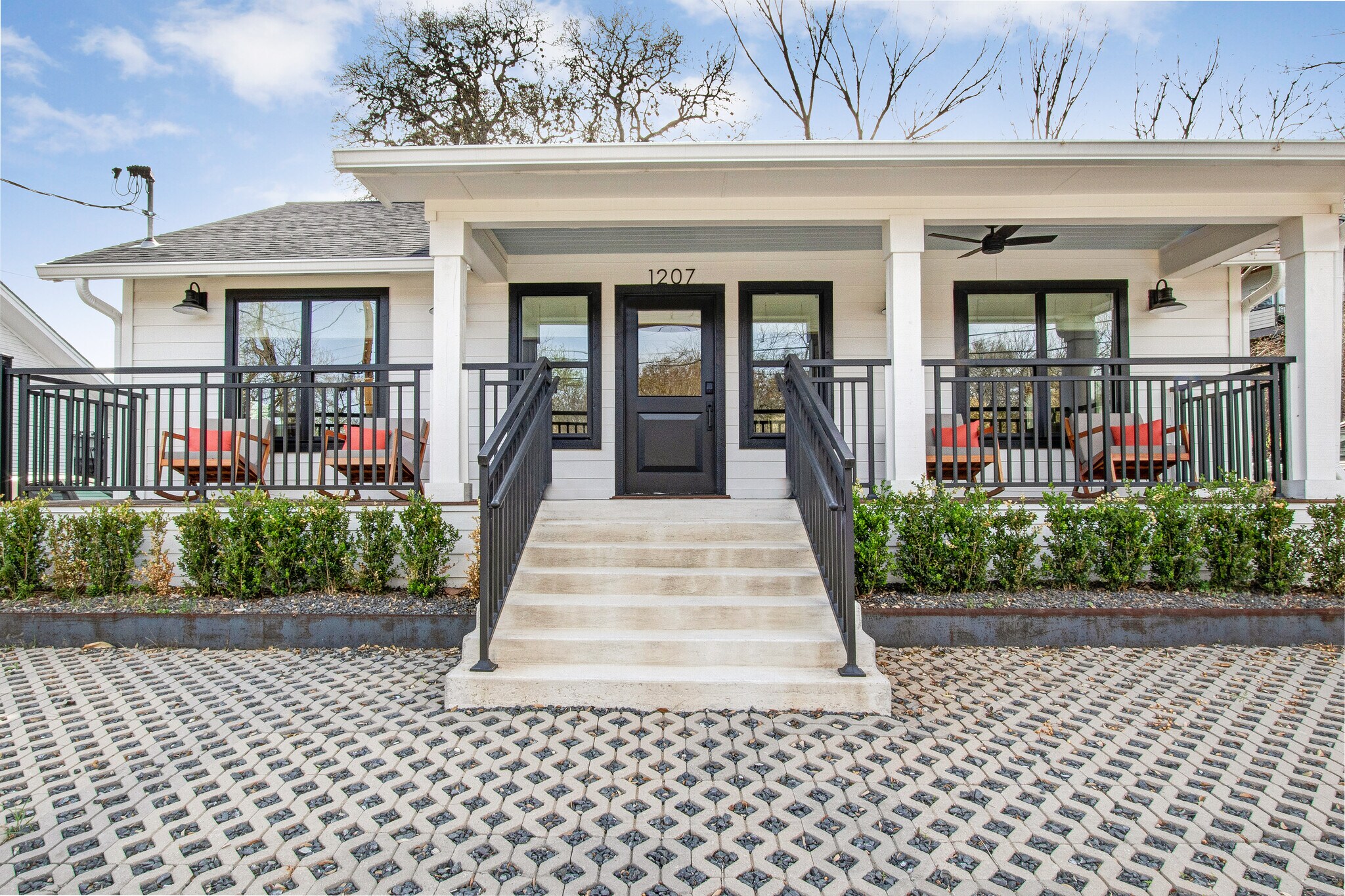 1207 W Mary St, Austin, TX à vendre Photo de l’immeuble– Image 1 sur 25