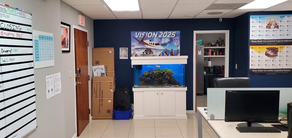 1620 W Oakland Park Blvd, Fort Lauderdale, FL à louer - Photo de l’immeuble – Image 2 sur 13